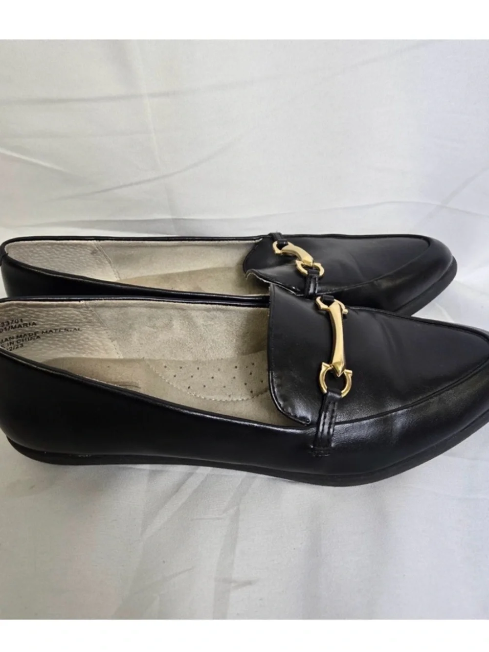 Cliffs by WHITE MOUNTAIN Black Pointed Loafers with Gold Buckle